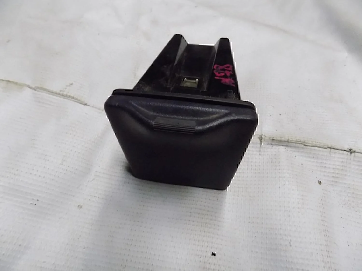 Пепельница передняя MITSUBISHI Outlander (CU) 2003-2009 - миниатюра 3