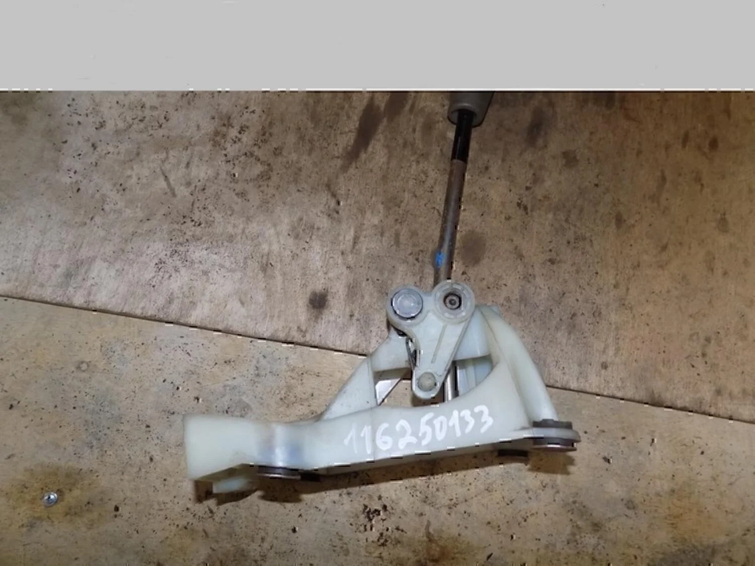 Кулиса КПП TOYOTA Yaris Verso 1999-2005 - миниатюра 2