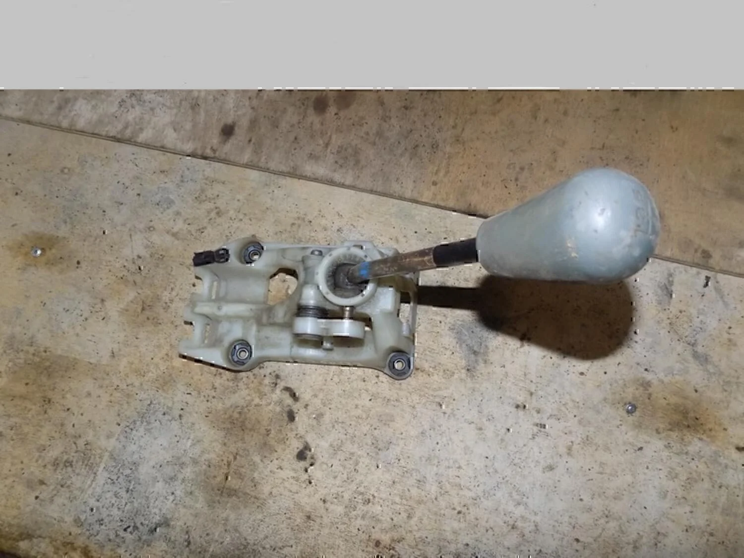 Кулиса КПП TOYOTA Yaris Verso 1999-2005 - миниатюра 3