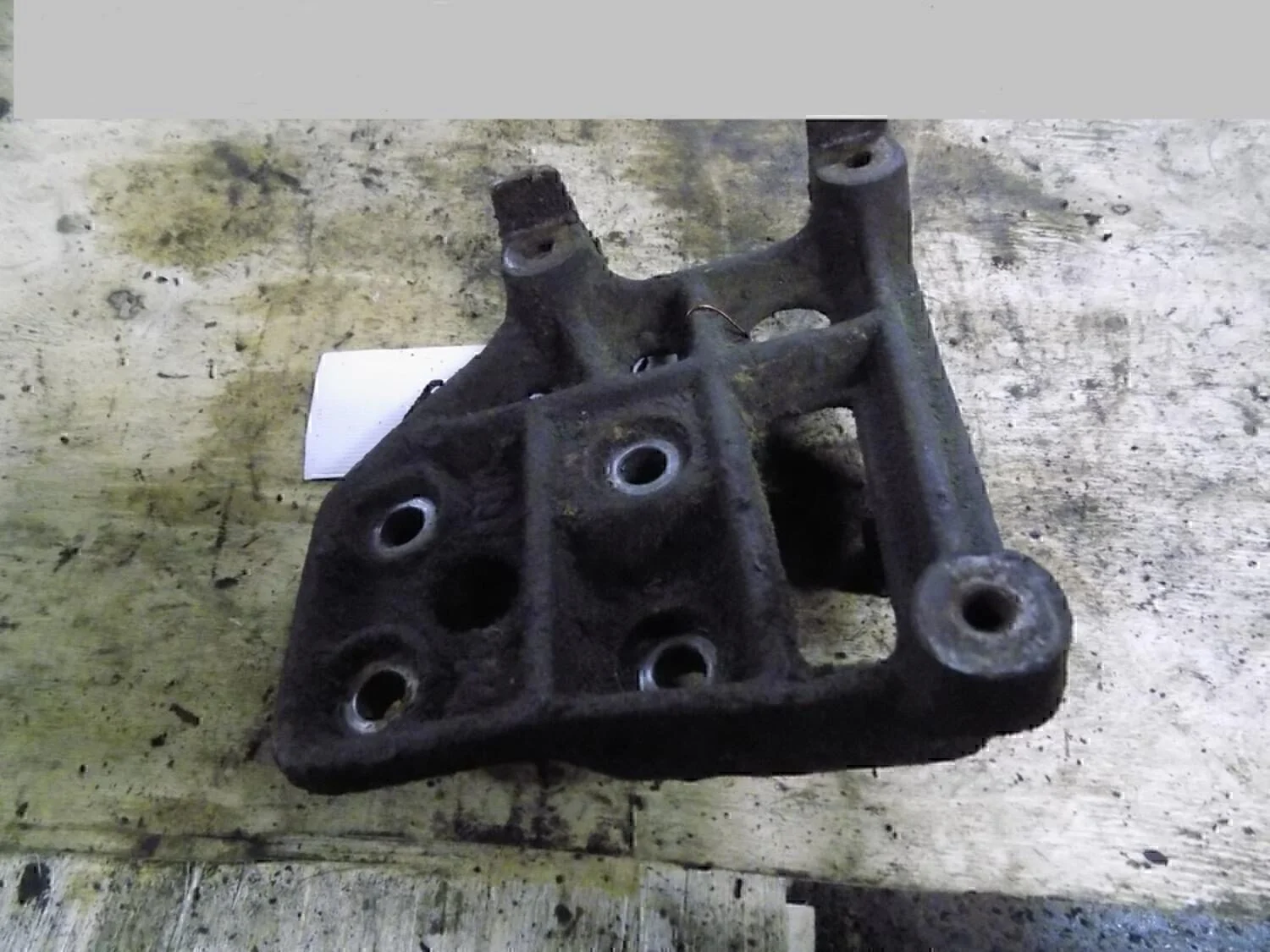 Кронштейн кондиционера Hyundai-KIA Avella 1993-2000 - миниатюра 3