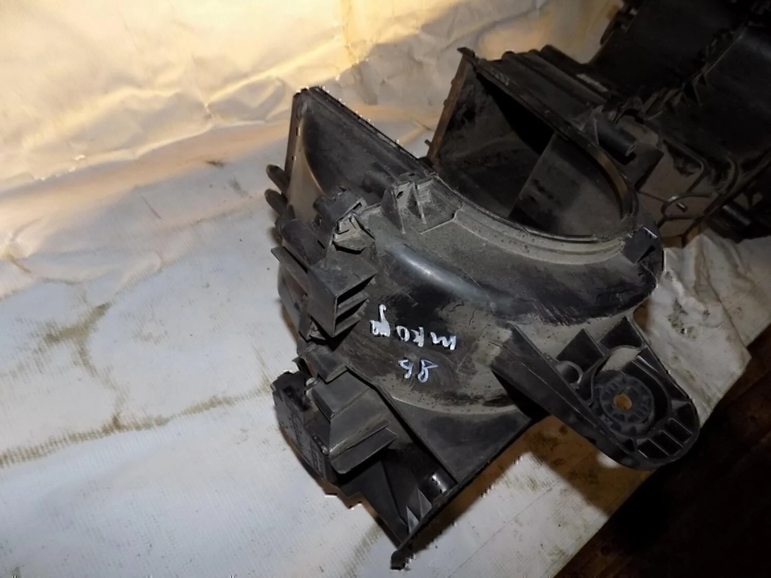 Корпус отопителя Audi A3 (8L1) 1996-2003 - миниатюра 2