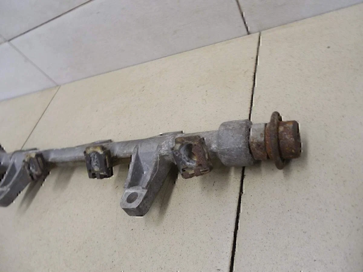 Рейка топливная (рампа) Hyundai-KIA Elantra 2000-2005 - миниатюра 6