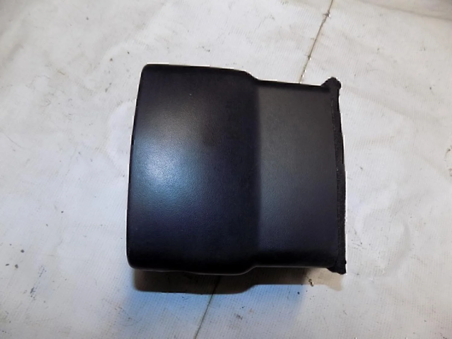 Кожух рулевой колонки SKODA Octavia 1997-2000 - миниатюра 2