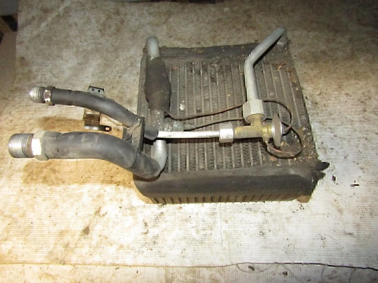 Испаритель кондиционера Hyundai-KIA Avella 1993-2000 - изображение 1