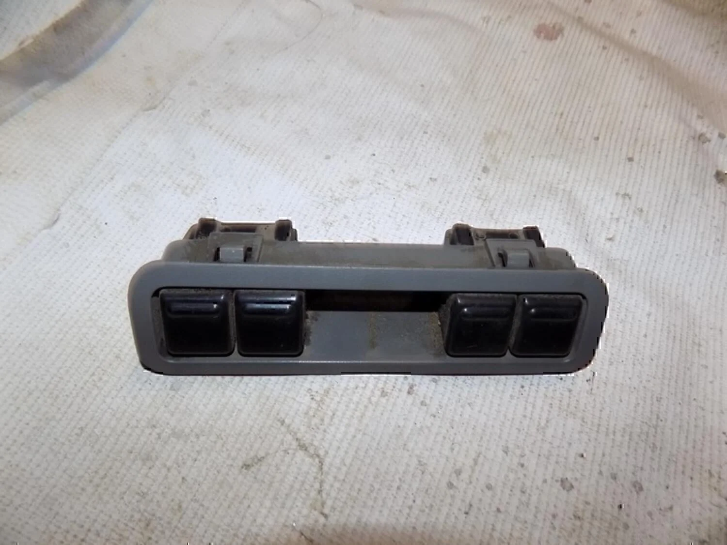 Блок кнопок Hyundai-KIA Avella 1993-2000 - изображение 1