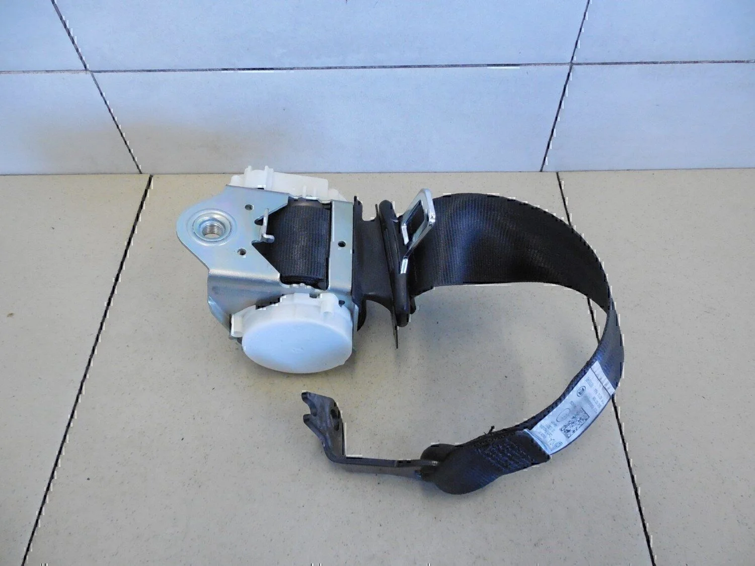 Ремень безопасности VW Golf V Plus 2005-2014 - миниатюра 3
