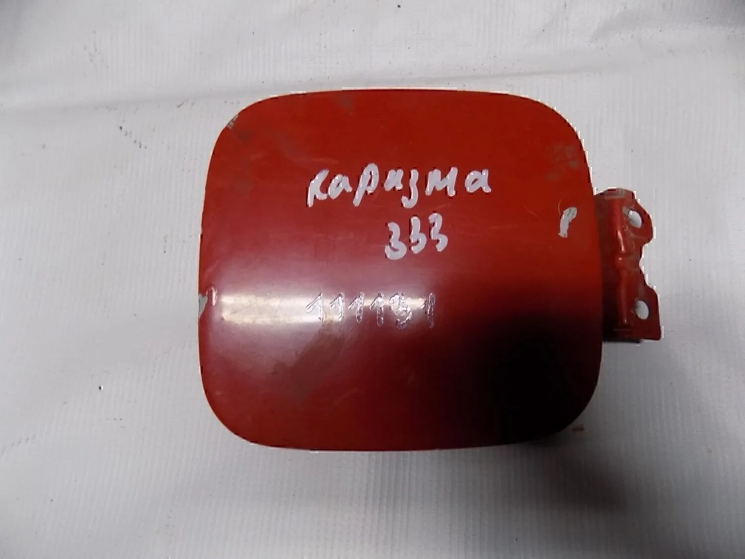 Лючок бензобака MITSUBISHI Carisma (DA) 1999-2003 - изображение 1