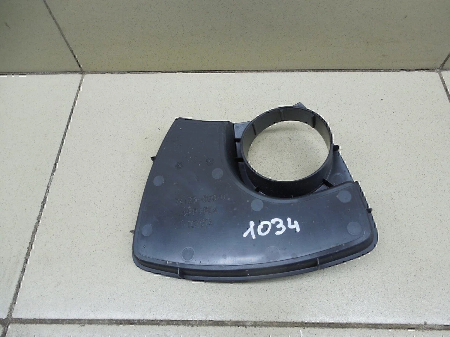Подстаканник TOYOTA Yaris 2005-2011 - миниатюра 3