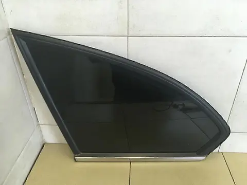 Стекло кузовное глухое левое Chevrolet Captiva (C100) 2006-2010