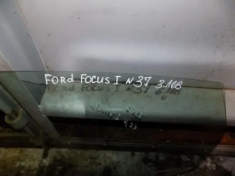 Стекло двери задней левой FORD Focus I 1998-2004