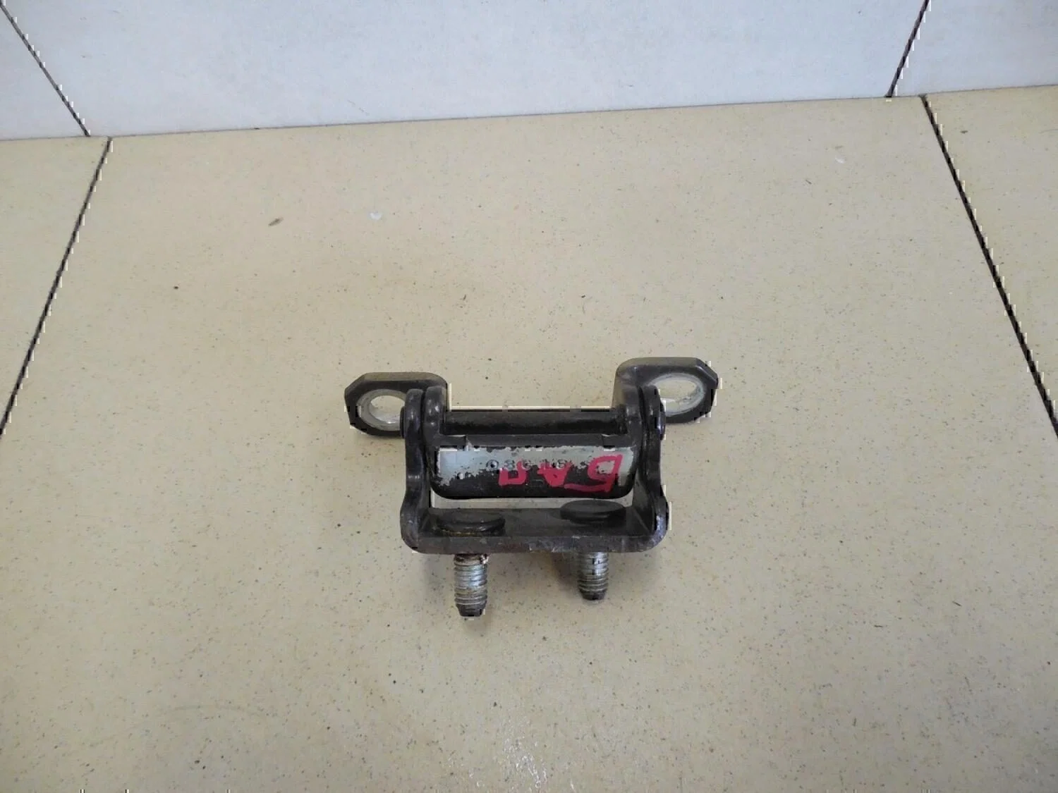 Петля двери багажника Chevrolet Captiva (C100) 2006-2010 - миниатюра 3