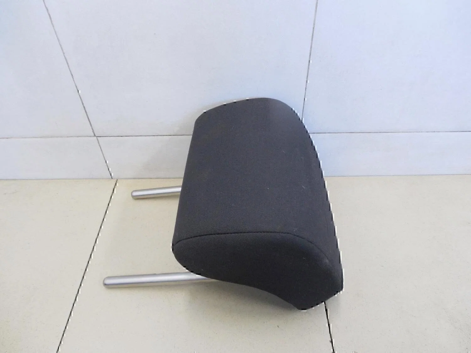 Подголовник VW Jetta 2006-2011 - миниатюра 2