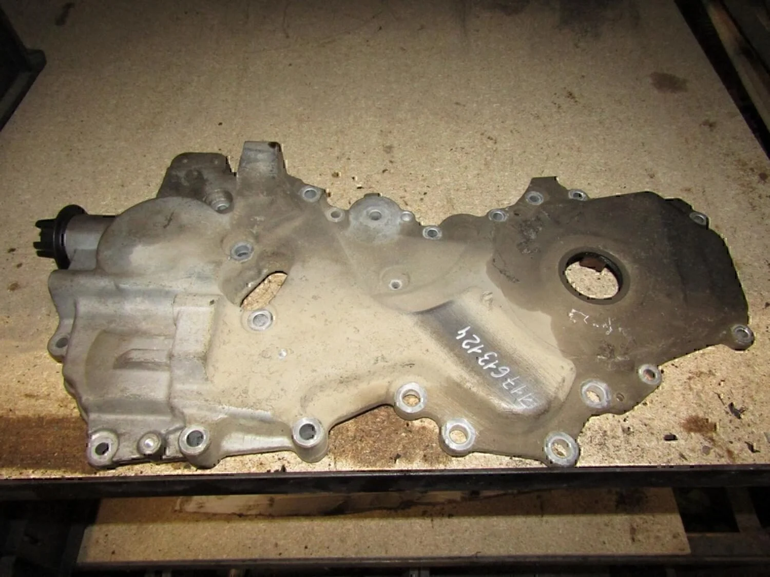 Крышка двигателя передняя NISSAN Qashqai (J10) 2006-2014 - изображение 1