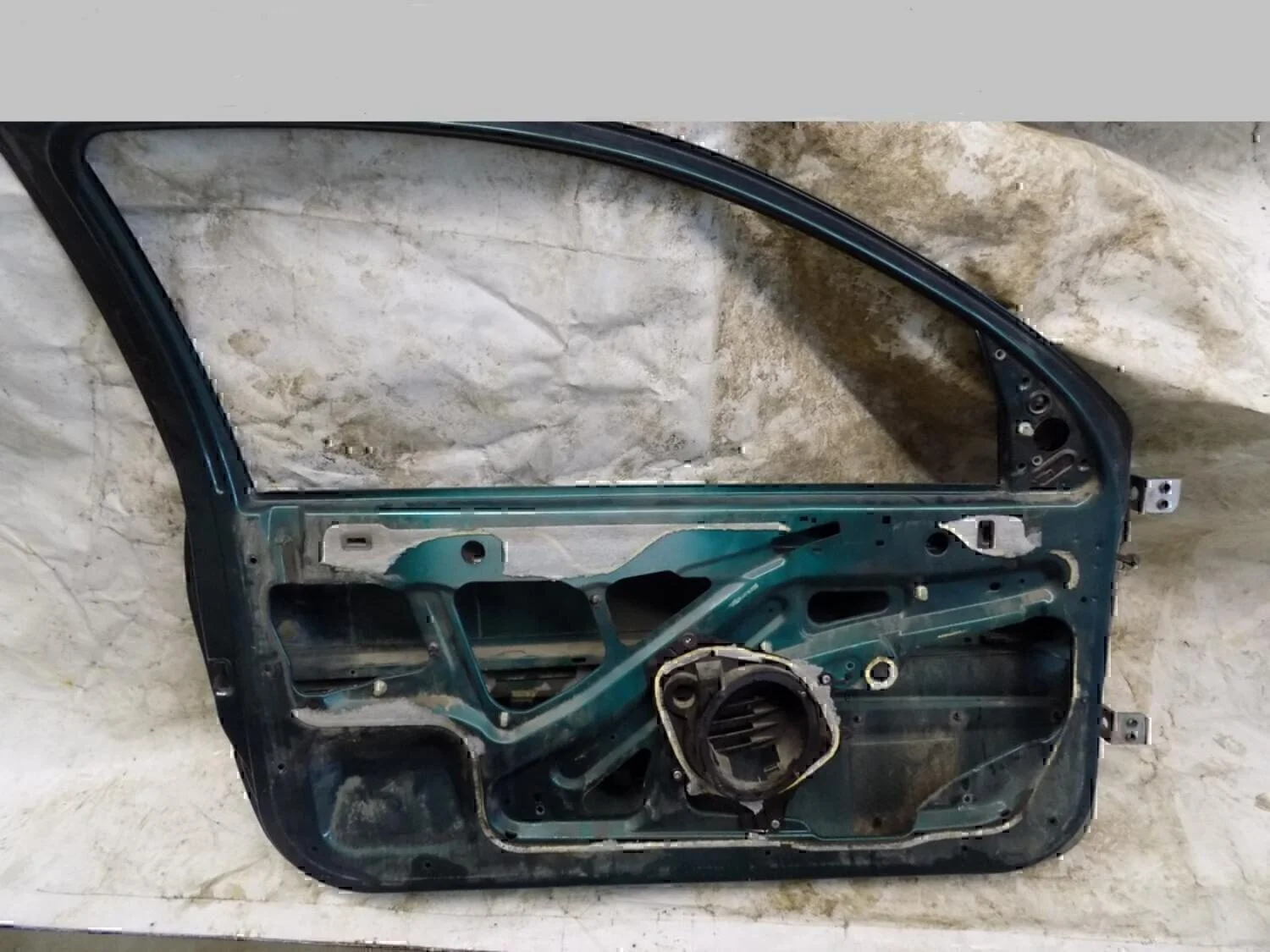 Дверь передняя левая PEUGEOT 206 1998-2012 - миниатюра 6