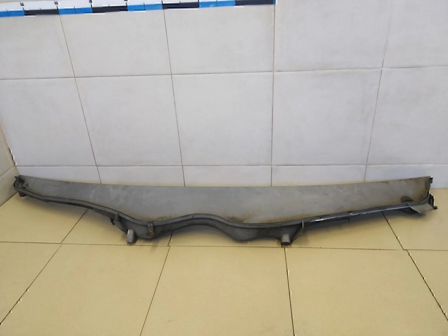 Водосток MERCEDES-BENZ W203 2000-2006 - изображение 1