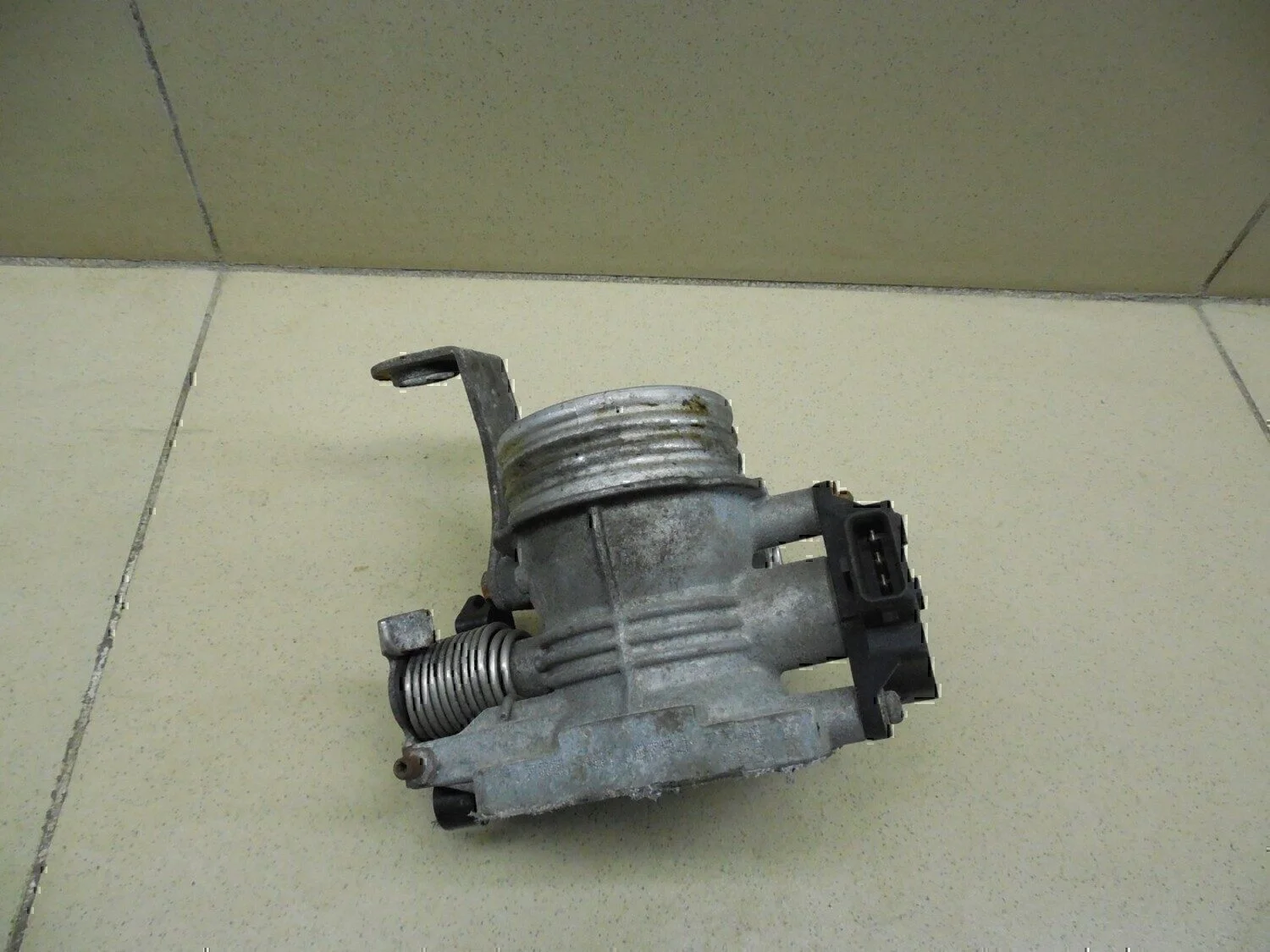 Заслонка дроссельная механическая RENAULT Scenic 1996-1999 - миниатюра 2