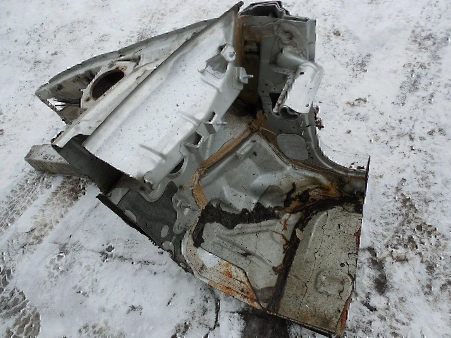 Лонжерон передний правый MITSUBISHI Carisma (DA) 1999-2003 - миниатюра 5