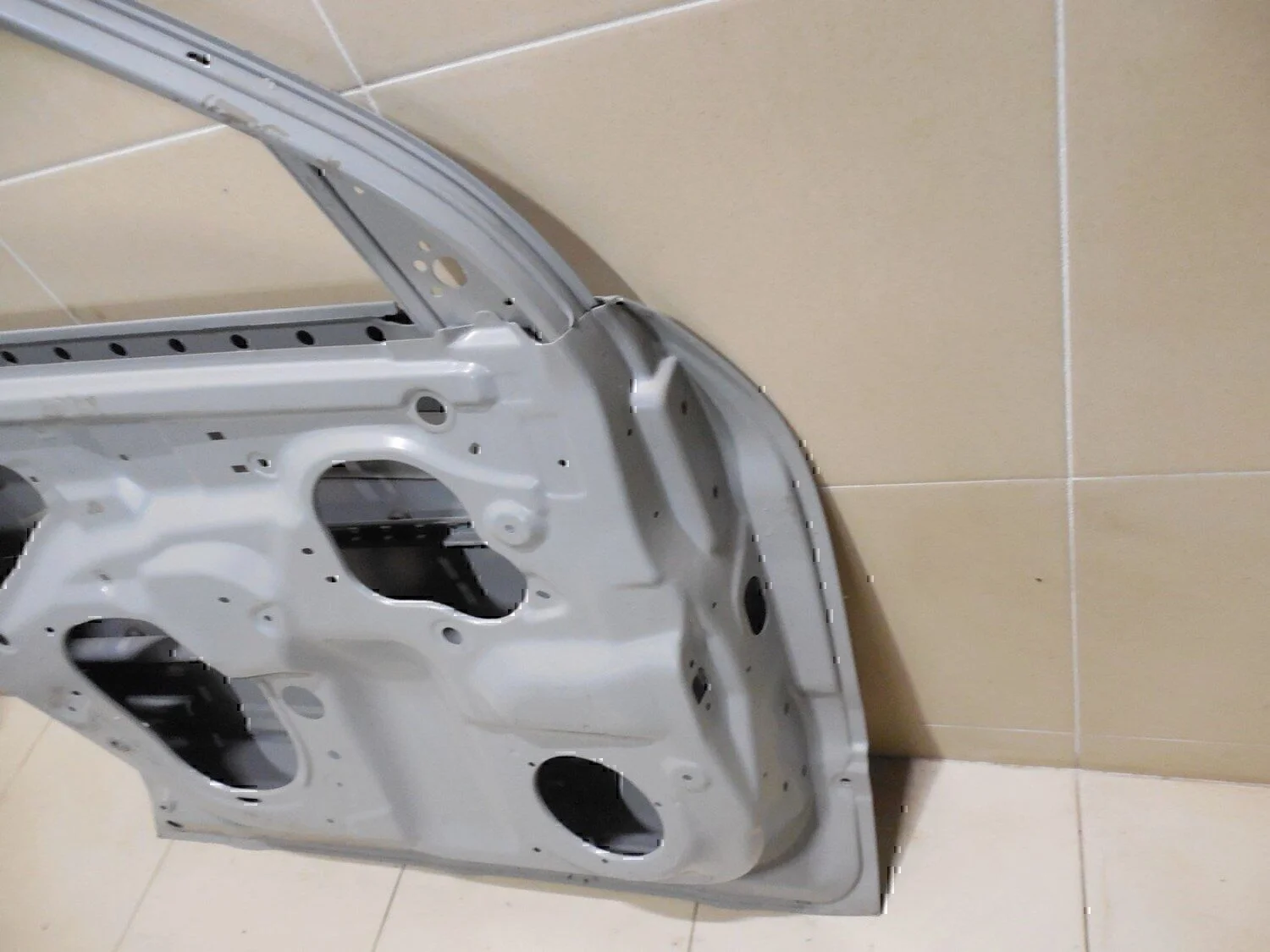 Дверь передняя левая SUZUKI Grand Vitara 2006-2015 - миниатюра 5