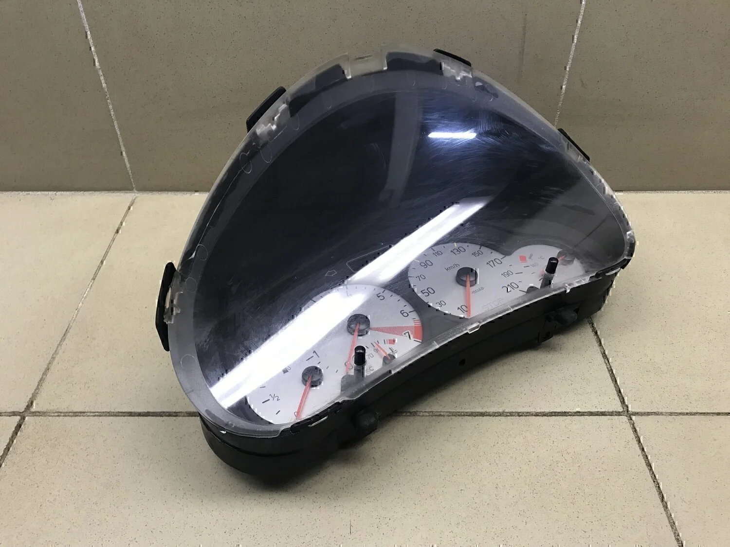 Панель приборов PEUGEOT 206 1998-2012 - миниатюра 2