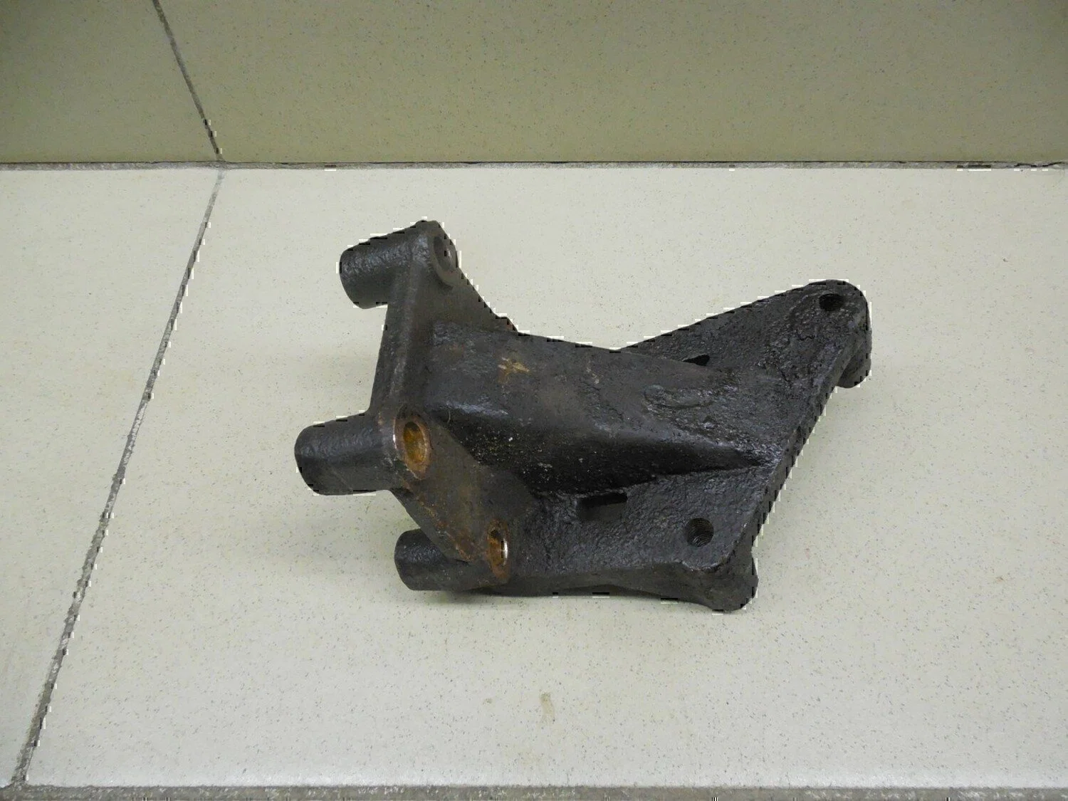 Кронштейн гидроусилителя Hyundai-KIA Tucson 2004-2010 - миниатюра 3