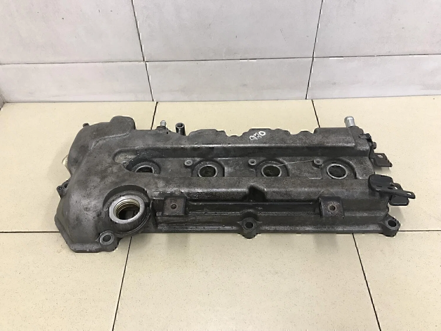 Крышка головки блока (клапанная) SUZUKI SX4 2006-2013 - изображение 1