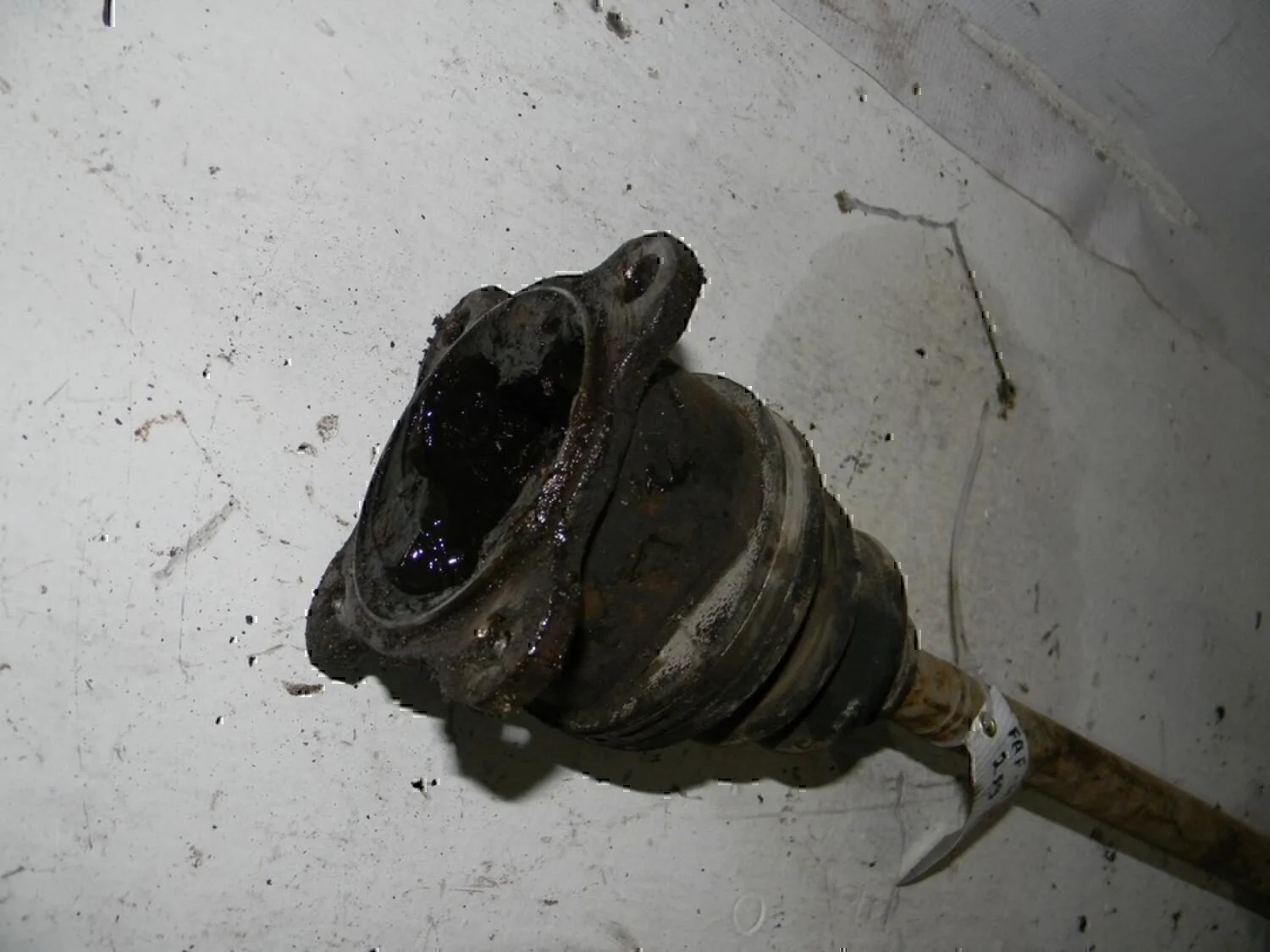 Полуось задняя правая TOYOTA RAV 4 2000-2005 - миниатюра 3