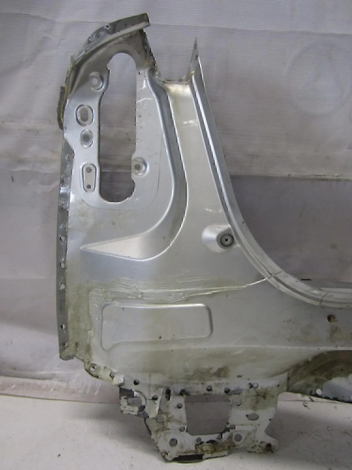 Панель задняя FORD Focus II 2005-2008 - миниатюра 2