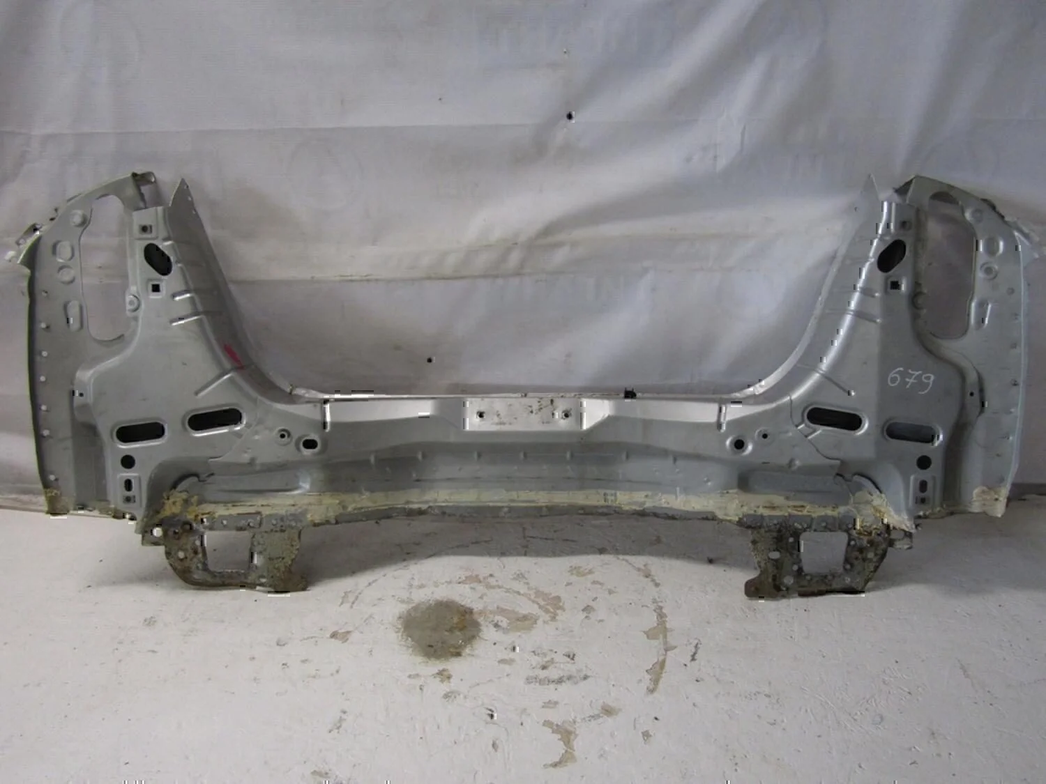 Панель задняя FORD Focus II 2005-2008 - миниатюра 4
