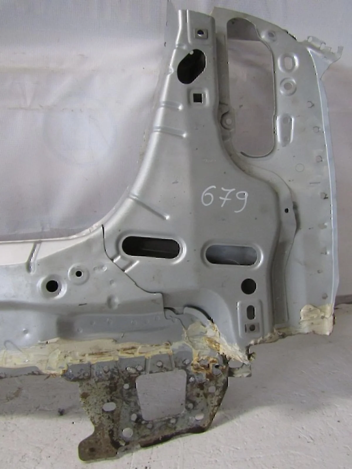 Панель задняя FORD Focus II 2005-2008 - миниатюра 5