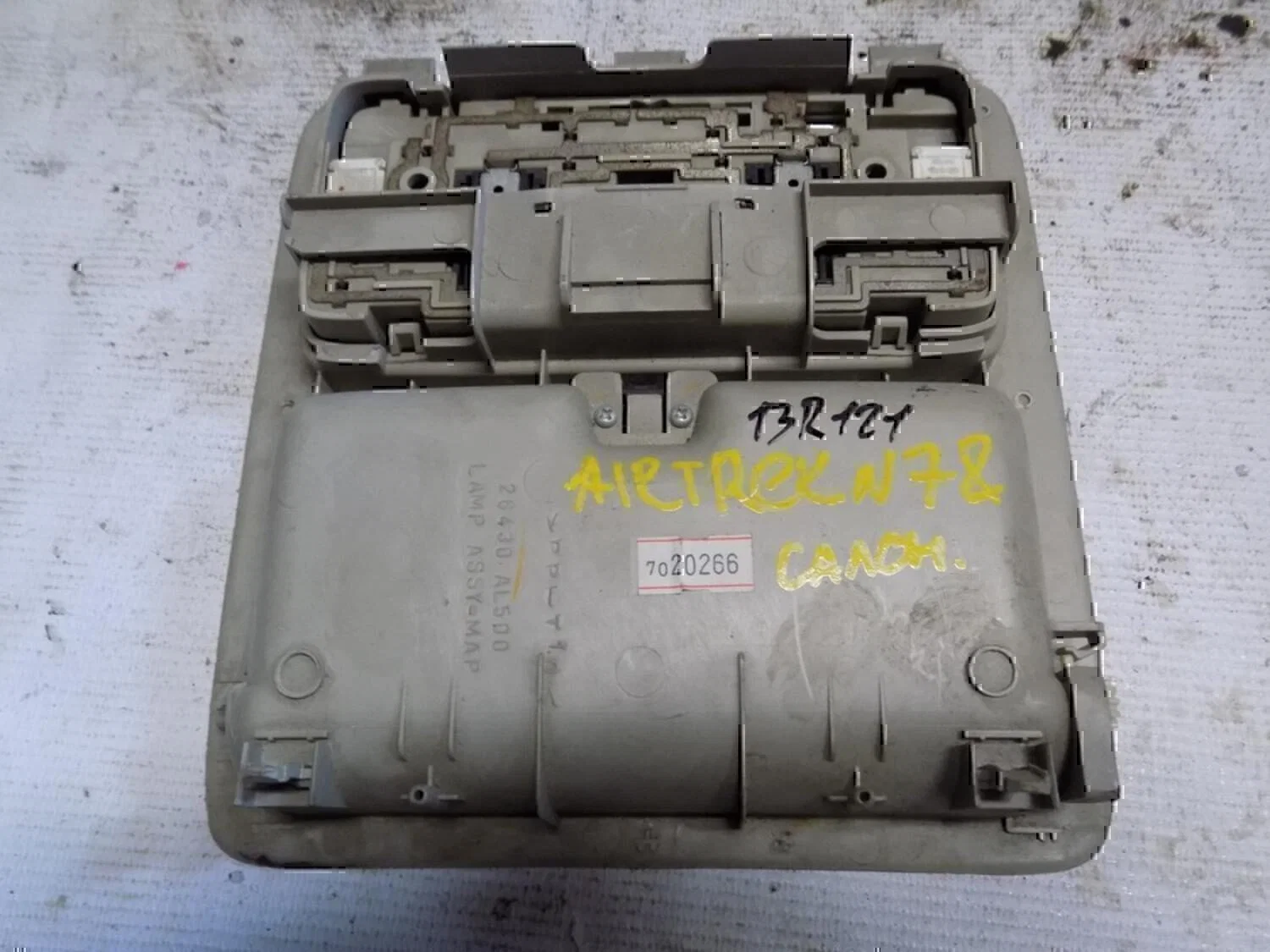 Плафон салонный NISSAN Teana J31 2006-2008 - миниатюра 3