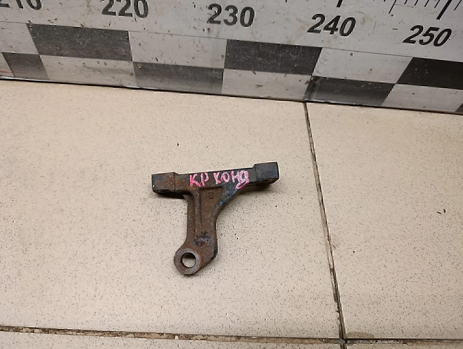 Кронштейн кондиционера Subaru Forester (S11) 2002-2007 - миниатюра 4
