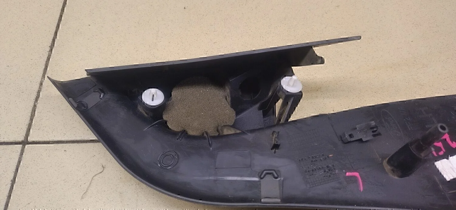 Решетка динамика FORD Focus II 2005-2008 - миниатюра 7