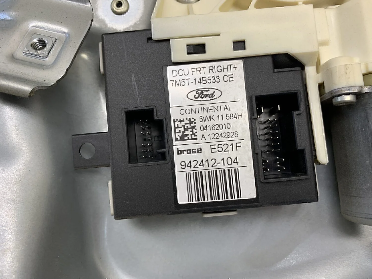 Крепеж стеклоподъемника FORD Focus II 2005-2008 - миниатюра 6