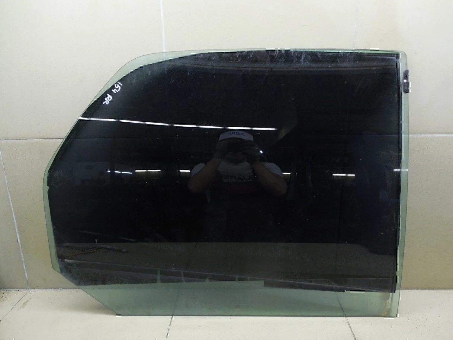 Стекло двери задней правой RENAULT Scenic 1999-2002 - изображение 1