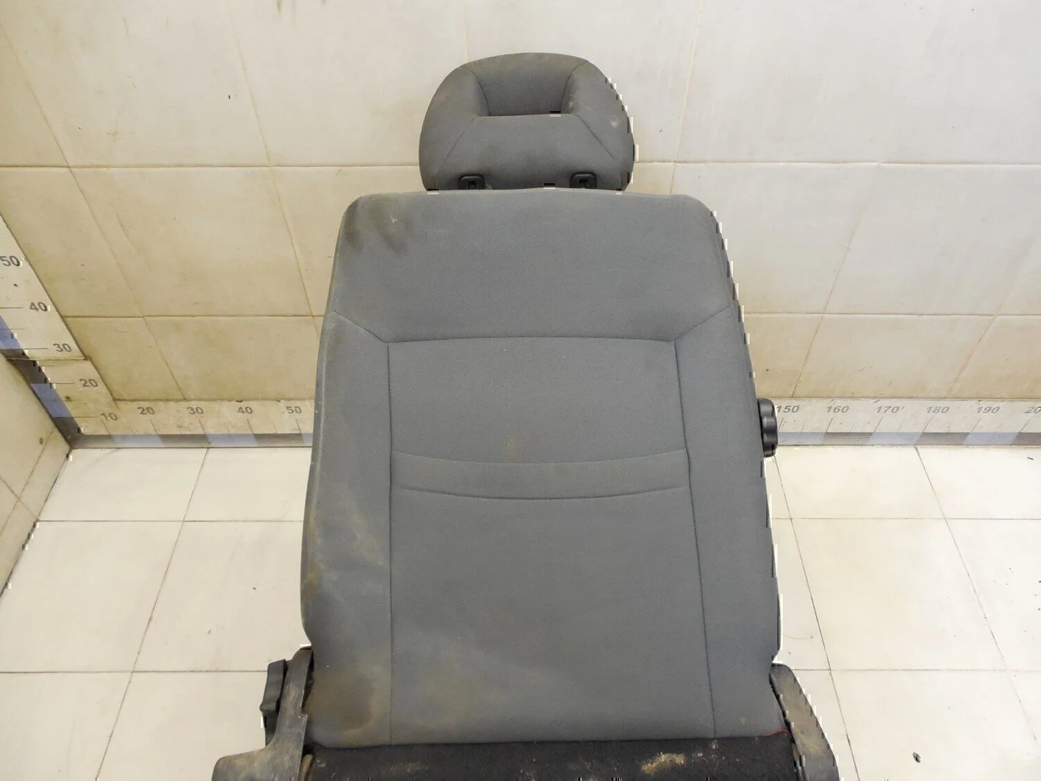 Сиденье переднее левое MITSUBISHI Carisma (DA) 1999-2003 - миниатюра 10
