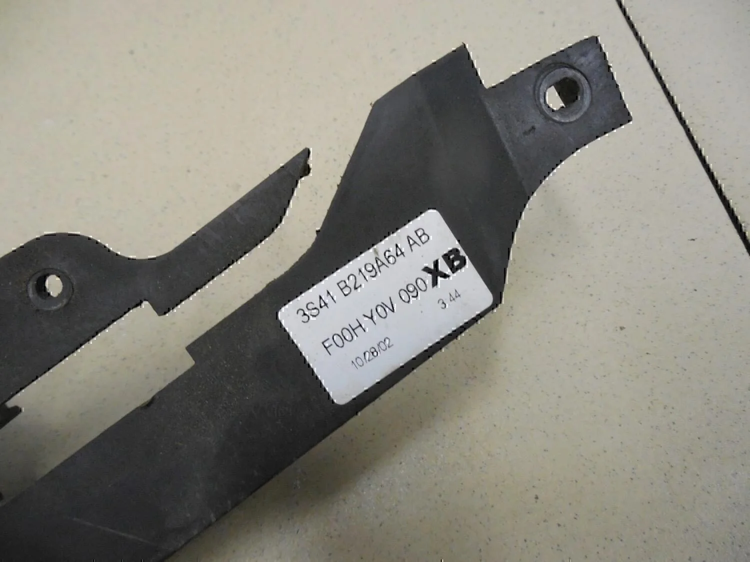 Кожух FORD Focus I 1998-2004 - миниатюра 5