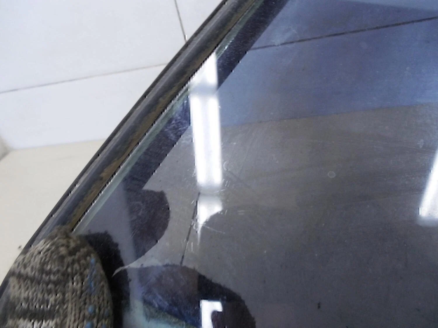 Стекло двери задней правой (форточка) TOYOTA RAV 4 2000-2005 - миниатюра 4