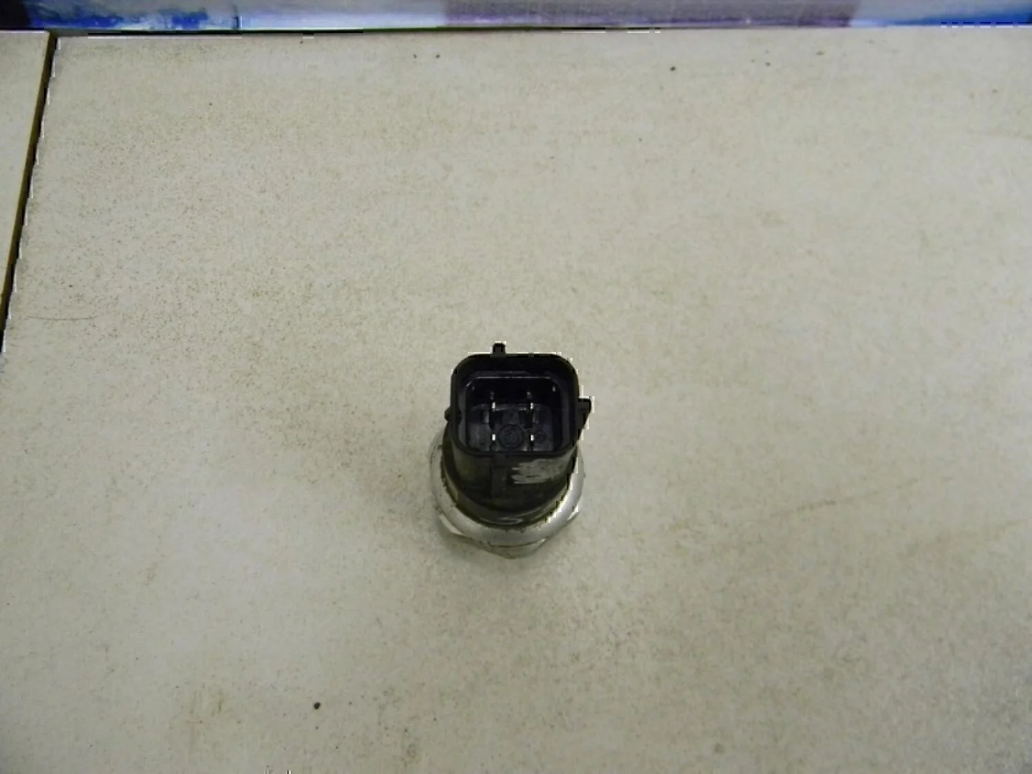 Датчик кондиционера Hyundai-KIA Elantra 2000-2005 - миниатюра 2