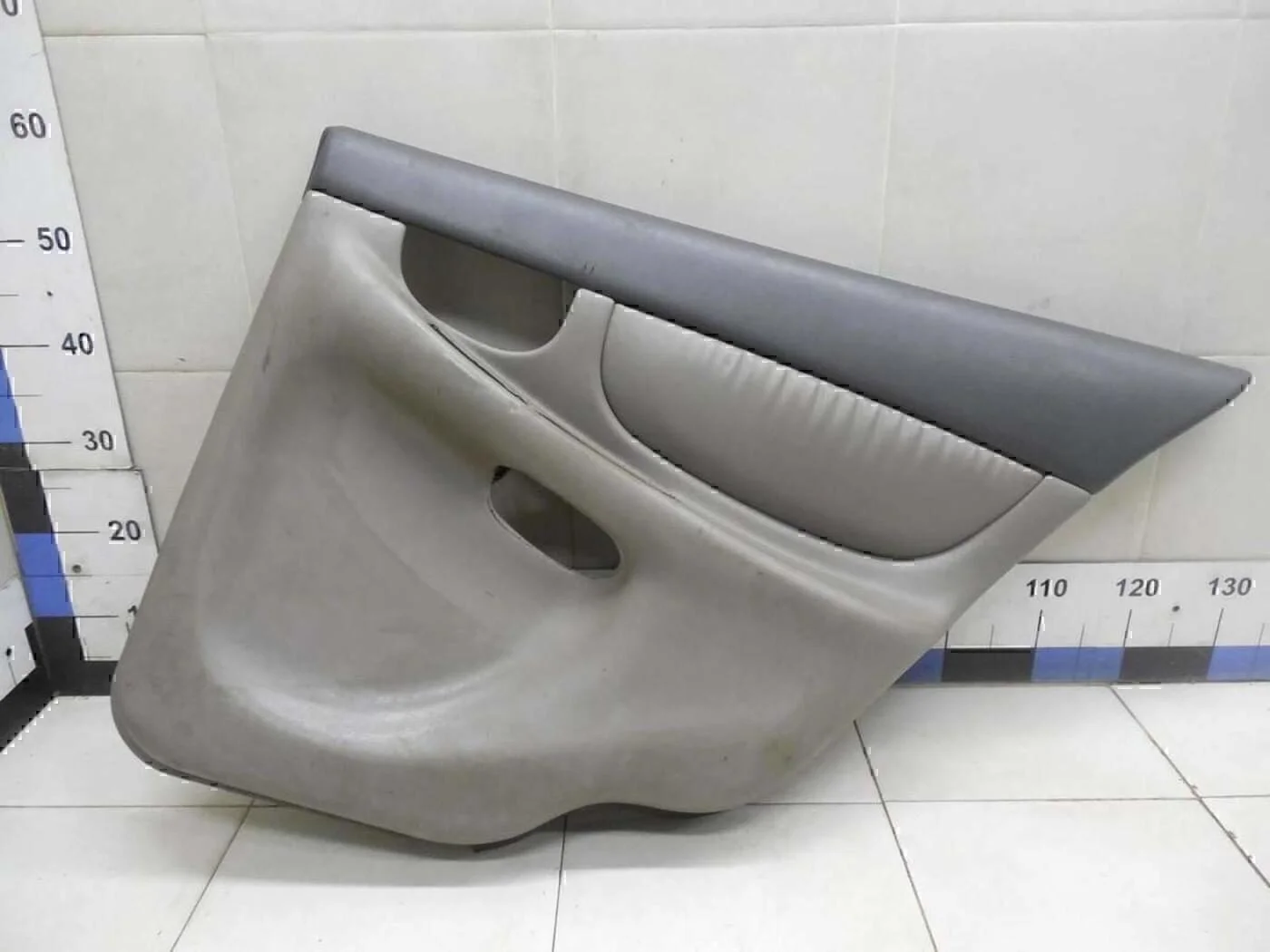 Обшивка двери задней правой Chevrolet Alero 1999-2004 - изображение 1