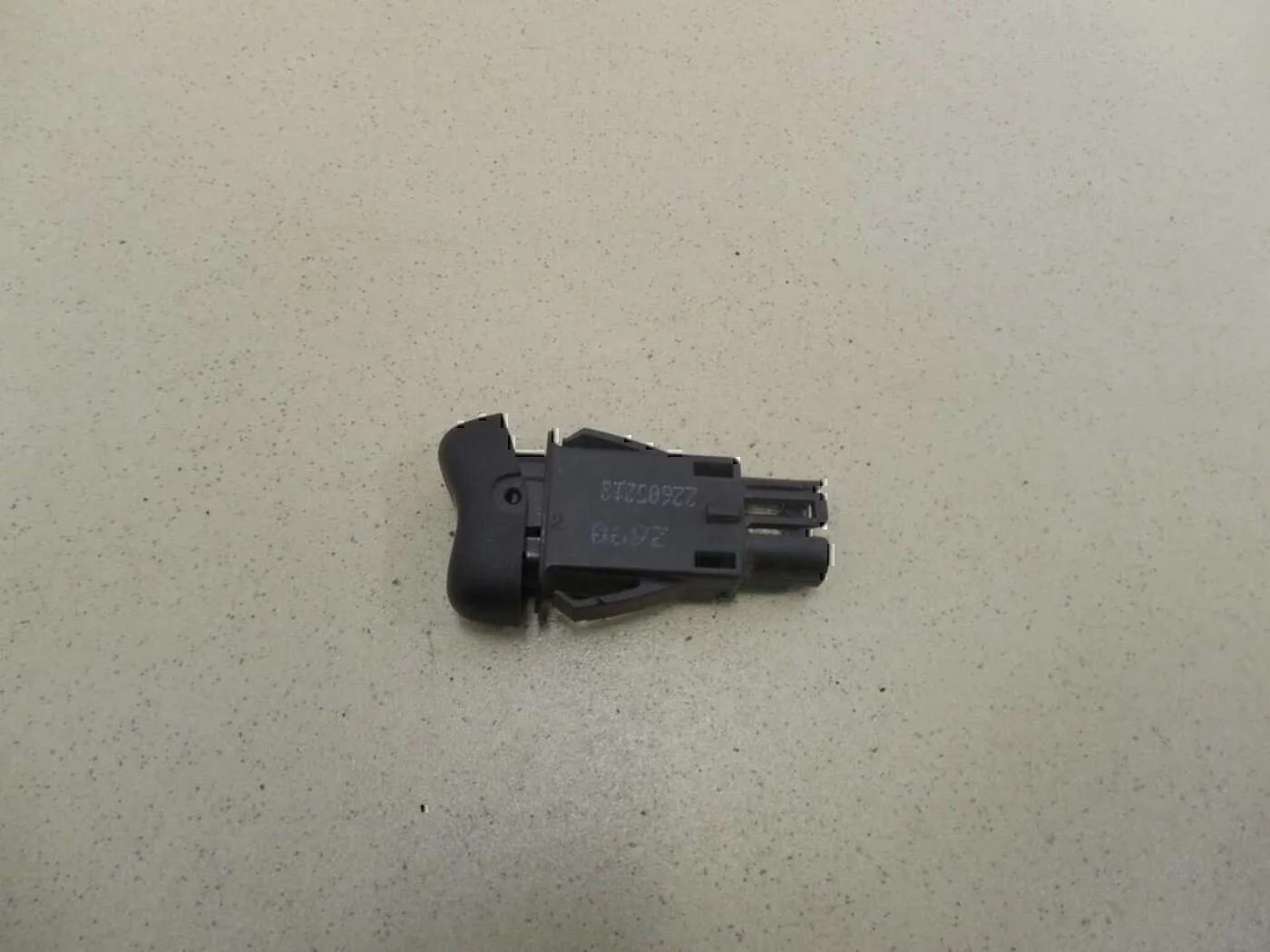 Кнопка противотуманки Chevrolet Alero 1999-2004 - миниатюра 2