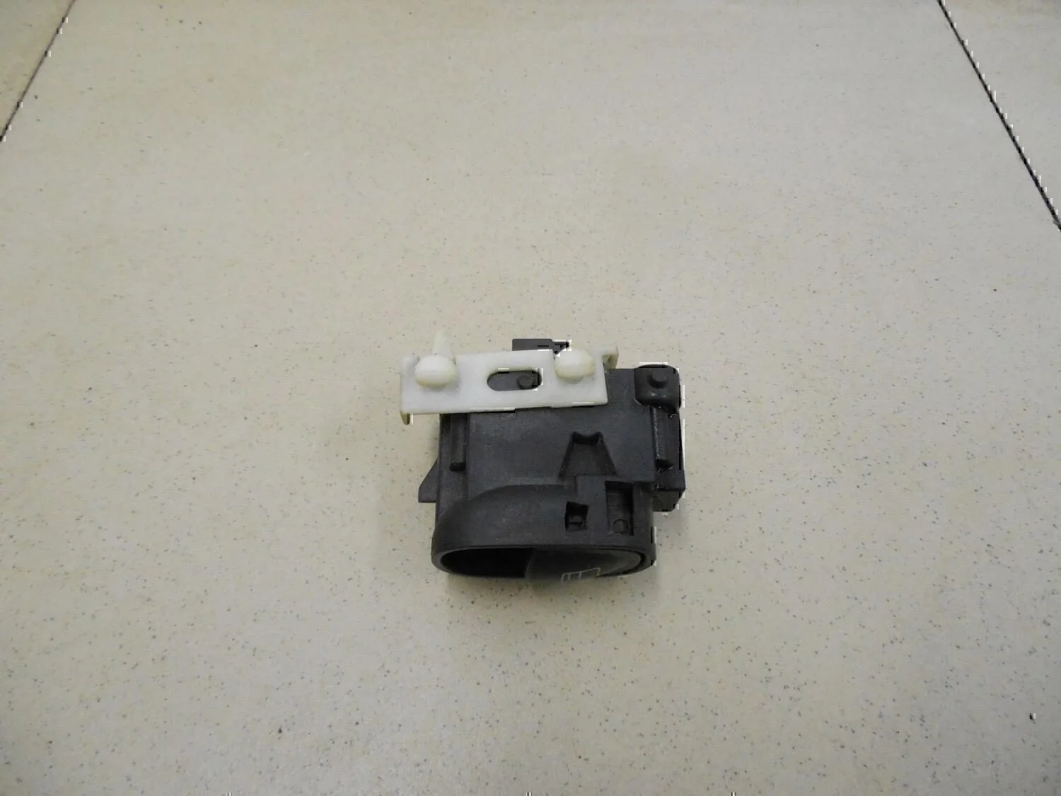 Кнопка стеклоподъемника MERCEDES-BENZ W203 2000-2006 - миниатюра 3