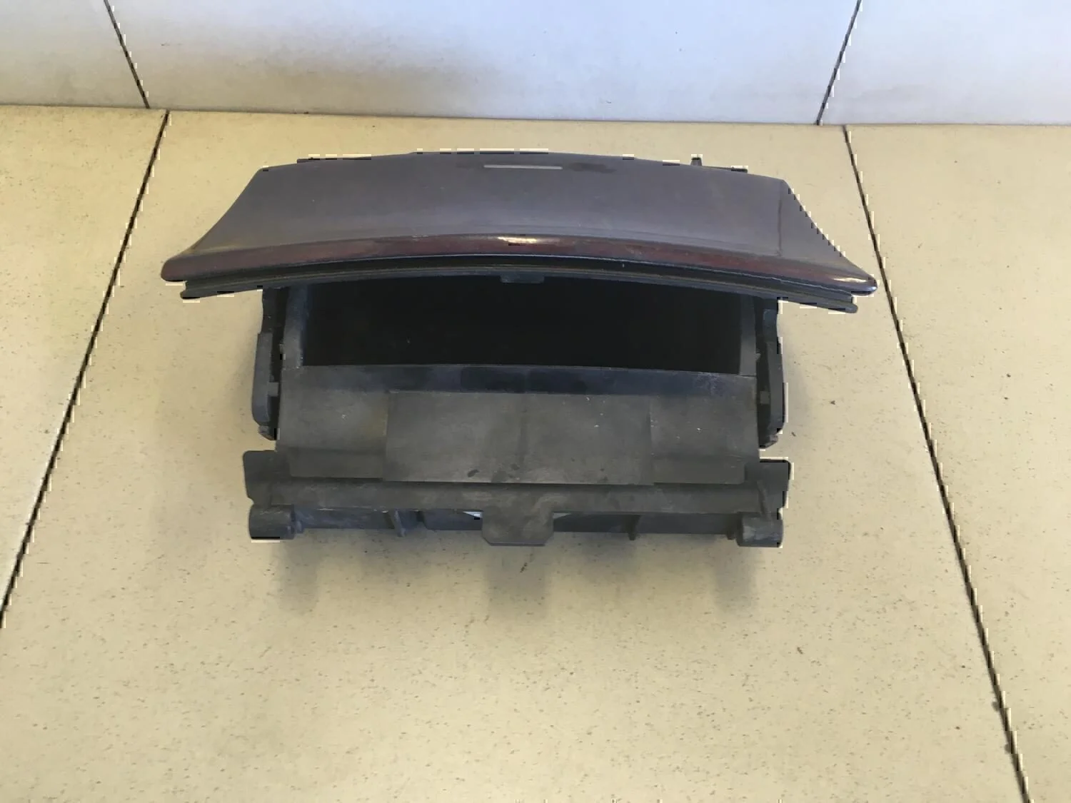 Пепельница передняя MERCEDES-BENZ W203 2000-2006 - миниатюра 4
