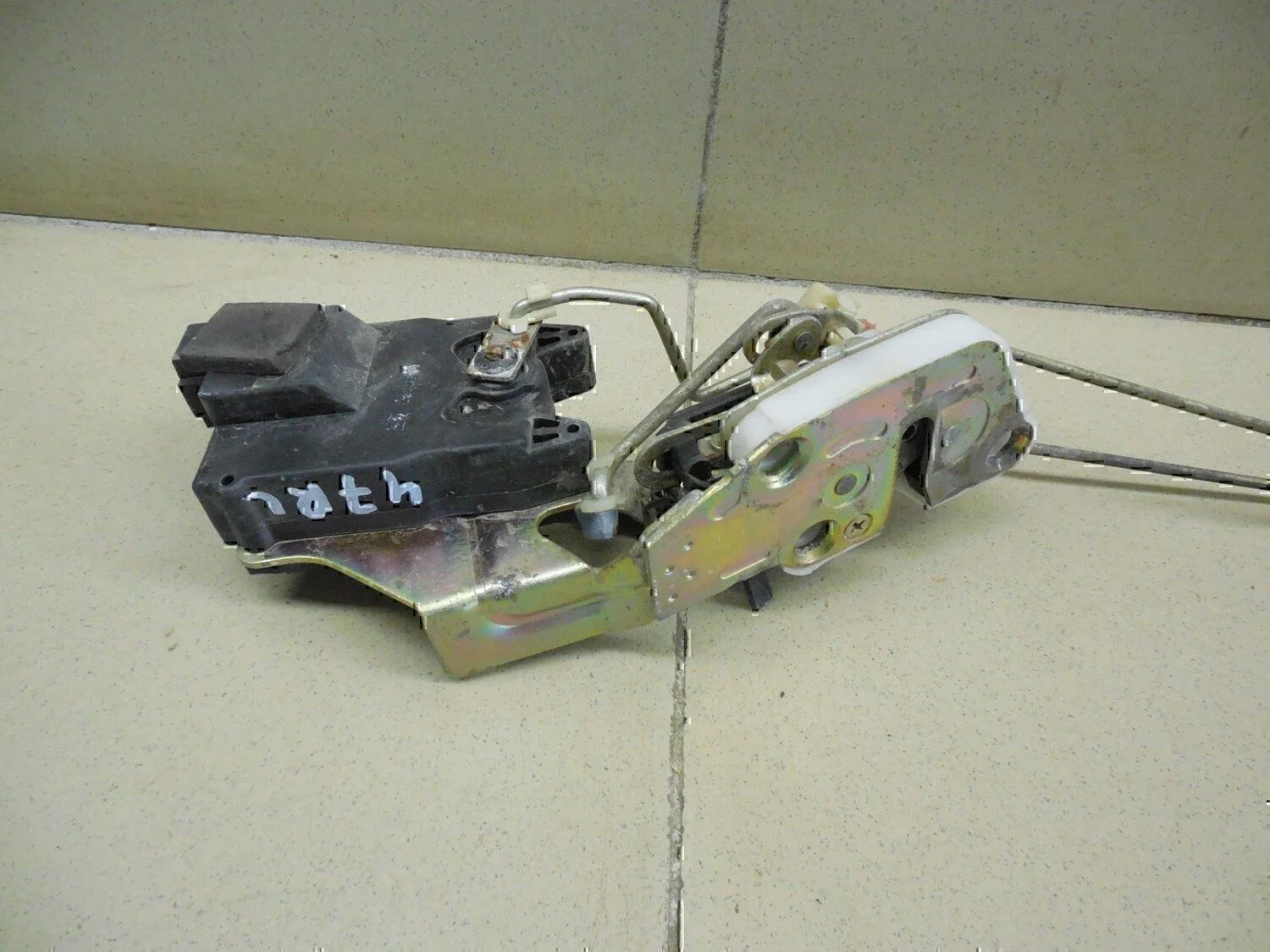 Замок двери задней левой Chery Kimo (S12) 2008> - миниатюра 5