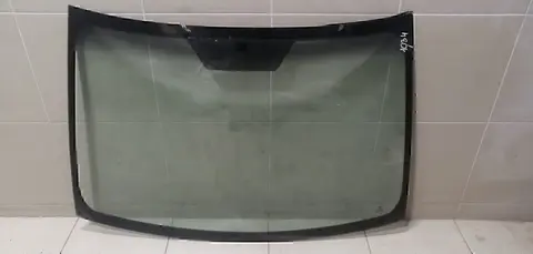 Стекло лобовое (ветровое) TOYOTA Yaris 2005-2011
