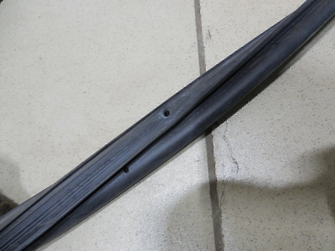 Уплотнитель двери TOYOTA Yaris 2005-2011 - миниатюра 2
