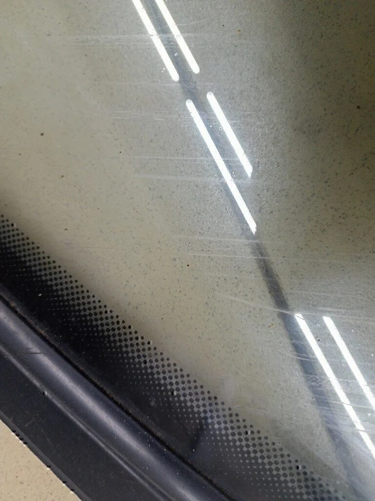Стекло кузовное глухое правое MAZDA 626 (GE) 1992-1997 - миниатюра 4