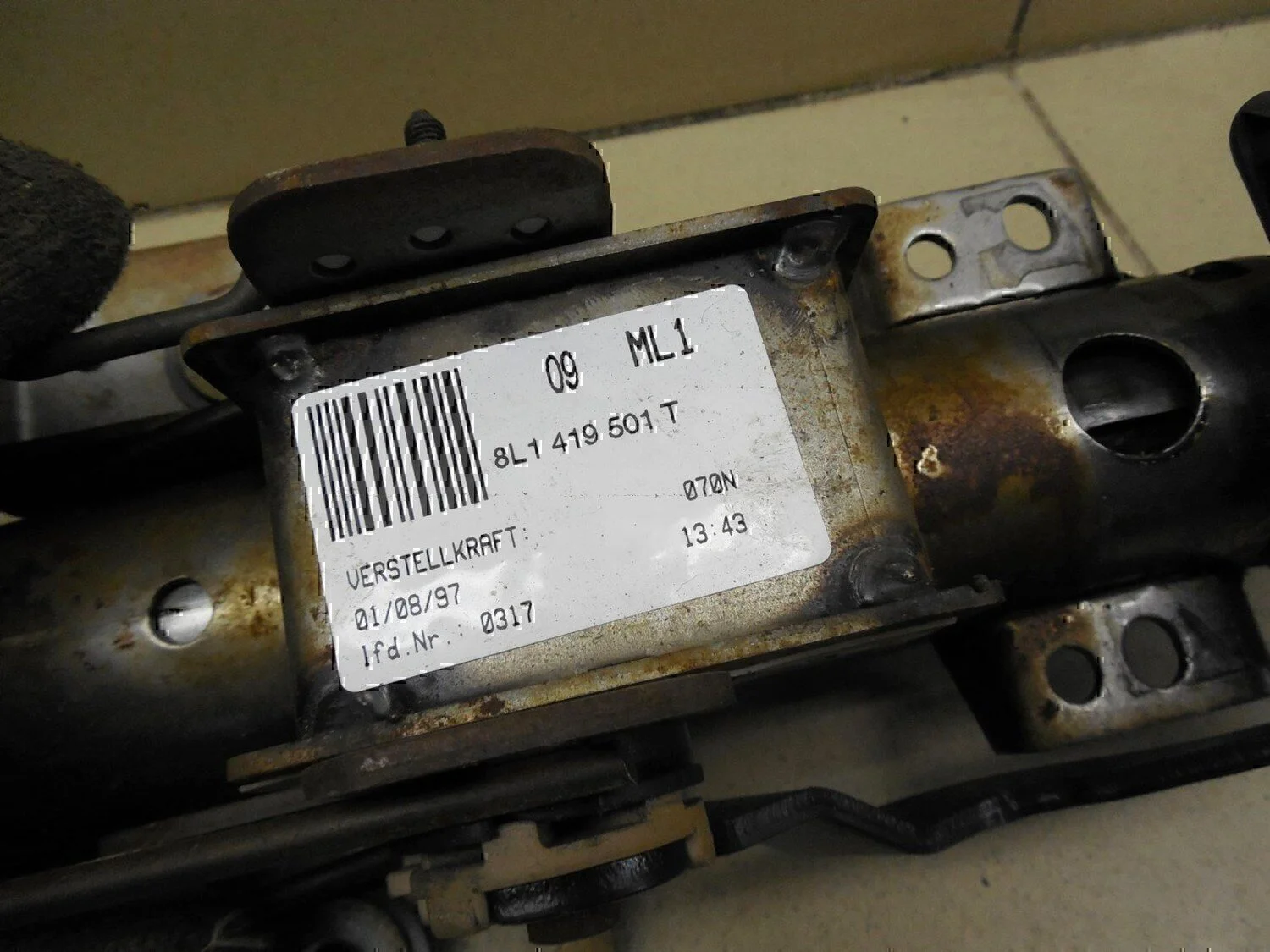 Колонка рулевая Audi A3 (8L1) 1996-2003 - миниатюра 3