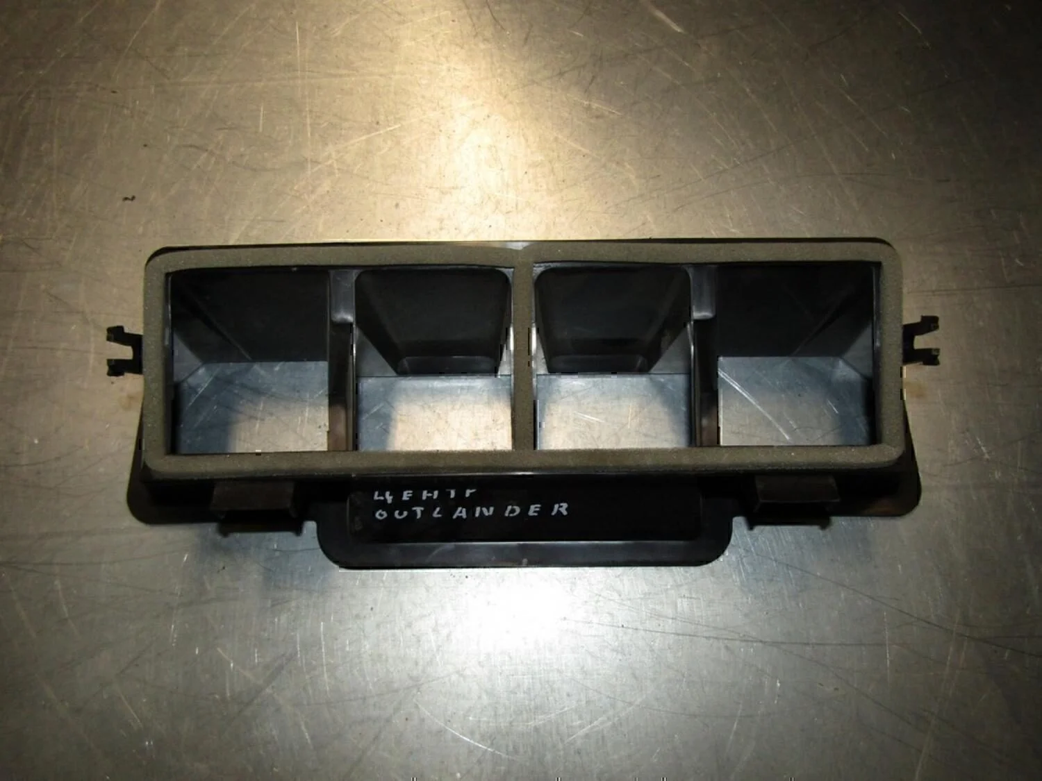 Воздуховод MITSUBISHI Outlander (GF) 2012> - миниатюра 2