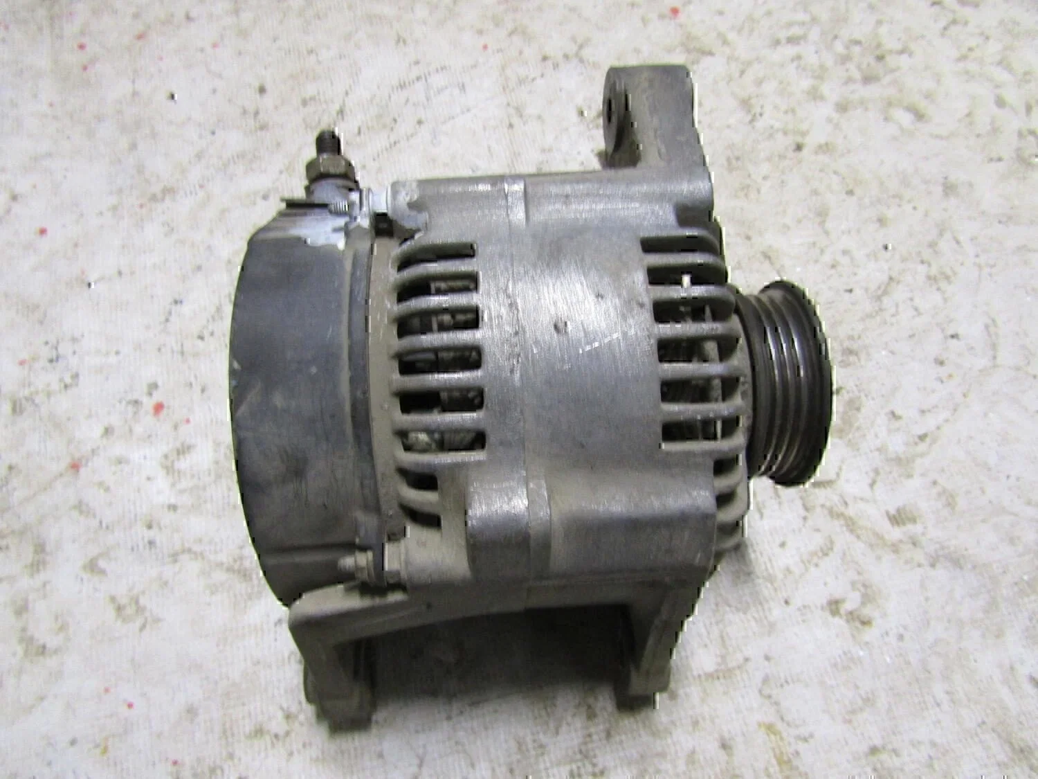 Генератор NISSAN Almera N16 2000-2006 - миниатюра 2