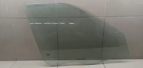 Стекло двери передней правой Peugeot-Citroen Xsara 2000-2005